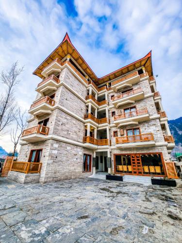 Book hotel in Kalam